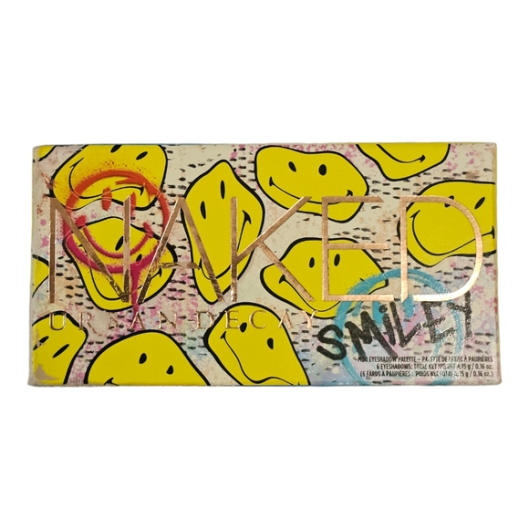 β
SOLDβ
Urban Decay X SMILEY: Naked Mucho Happy Mini Eyeshadow Palette BNIB!! - Picture 4 of 14